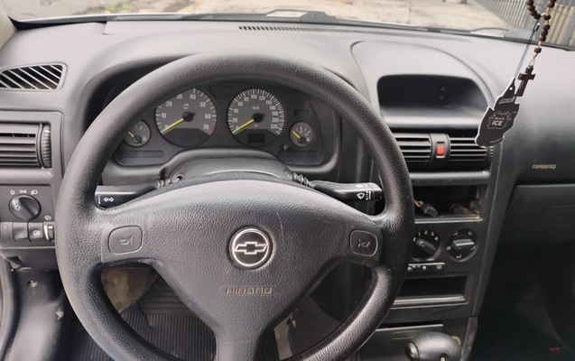 imagem-https://www.socarrao.com.br/sc-vehicle-images-prod/941972/1773853084760-MTAuMS5qcGVn.jpeg