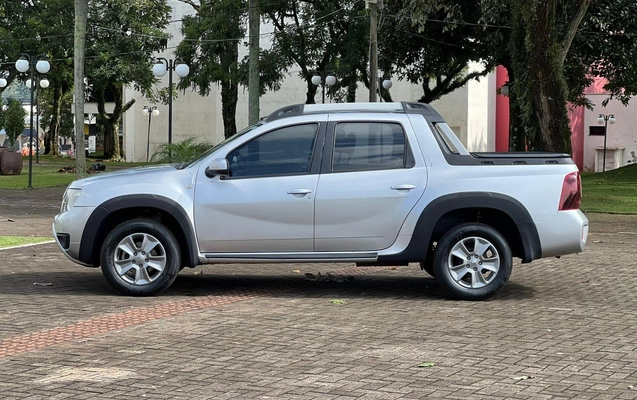 imagem-https://www.socarrao.com.br/sc-vehicle-images-prod/942023/1773854632928-d3291948eda6427ba9f048190836fe8c_1773854428279.jpeg