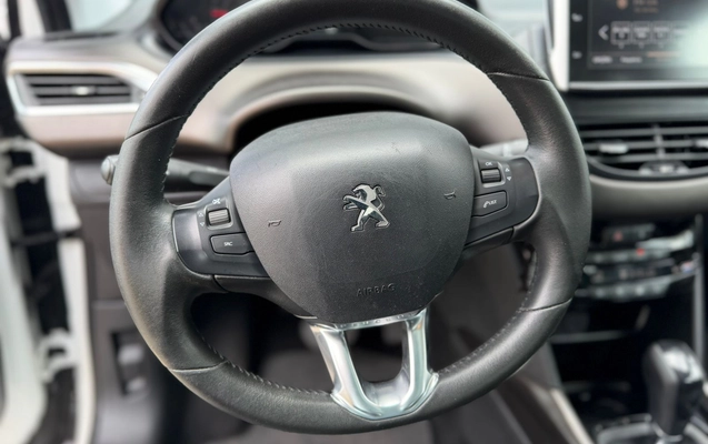 imagem-https://www.socarrao.com.br/sc-vehicle-images-prod/942040/1773854842627-003_c38c940d9c0e43e9f8b2e1e797bbb4b5.jpeg