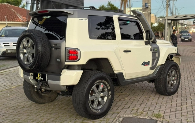 imagem-https://www.socarrao.com.br/sc-vehicle-images-prod/942219/1773857309174-7_073737.jpg
