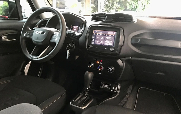 imagem-https://www.socarrao.com.br/sc-vehicle-images-prod/942294/1778520765972-N20Vuf1XVJy5mUwc57uYcEMsTXqw9new.jpg