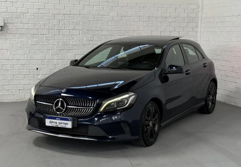 Mercedes-Benz A-200 1.6 TB/Flex Aut. 2018 Azul — foto 1 de 3