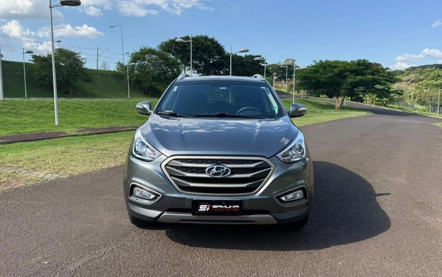 imagem-https://www.socarrao.com.br/sc-vehicle-images-prod/942449/1773860540535-V2hhdHNBcHAgSW1hZ2UgMjAyNi0wMy0xOCBhdCAxNS40Mi40MyAoMSkuanBlZw.jpeg