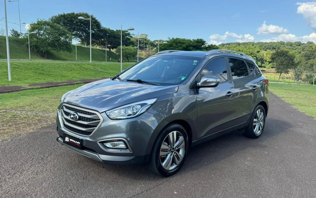 imagem-https://www.socarrao.com.br/sc-vehicle-images-prod/942449/1773860540595-V2hhdHNBcHAgSW1hZ2UgMjAyNi0wMy0xOCBhdCAxNS40Mi40NC5qcGVn.jpeg