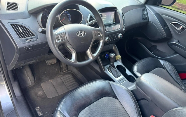 imagem-https://www.socarrao.com.br/sc-vehicle-images-prod/942449/1773860541020-V2hhdHNBcHAgSW1hZ2UgMjAyNi0wMy0xOCBhdCAxNS40Mi40NSAoMSkuanBlZw.jpeg