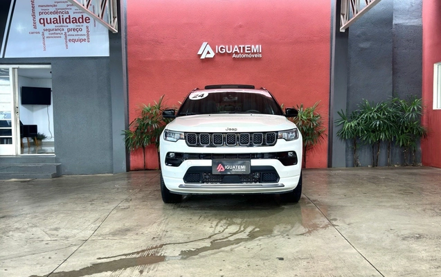 imagem-https://www.socarrao.com.br/sc-vehicle-images-prod/942551/1773861971661-2_053220.jpg