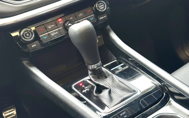 imagem-https://www.socarrao.com.br/sc-vehicle-images-prod/942551/1773861971664-13_053220.jpg