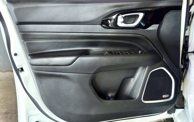 imagem-https://www.socarrao.com.br/sc-vehicle-images-prod/942551/1773861971665-17_053220.jpg