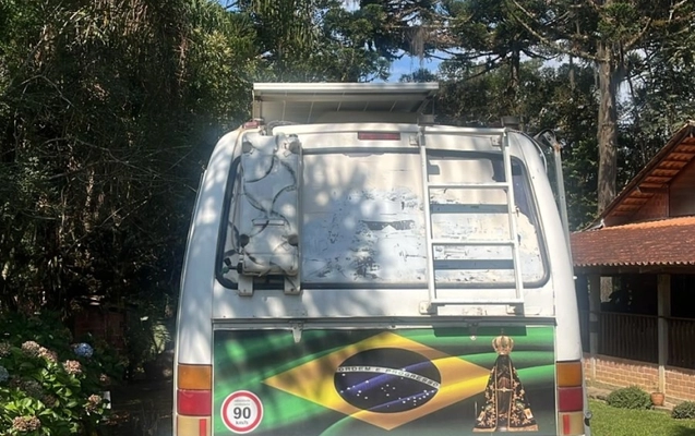 imagem-https://www.socarrao.com.br/sc-vehicle-images-prod/942581/1773867410464-doeOjc1WTgEQdtjM4YNV280SUCddB2B1.jpg