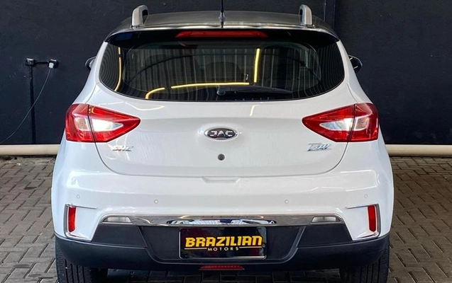 imagem-https://www.socarrao.com.br/sc-vehicle-images-prod/942648/1789478818964-7143150_1_B_2b3f4a1e34.jpeg