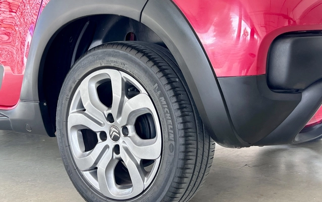 imagem-https://www.socarrao.com.br/sc-vehicle-images-prod/943053/1773870138977-SU1HXzQ2MTIuanBn.jpg