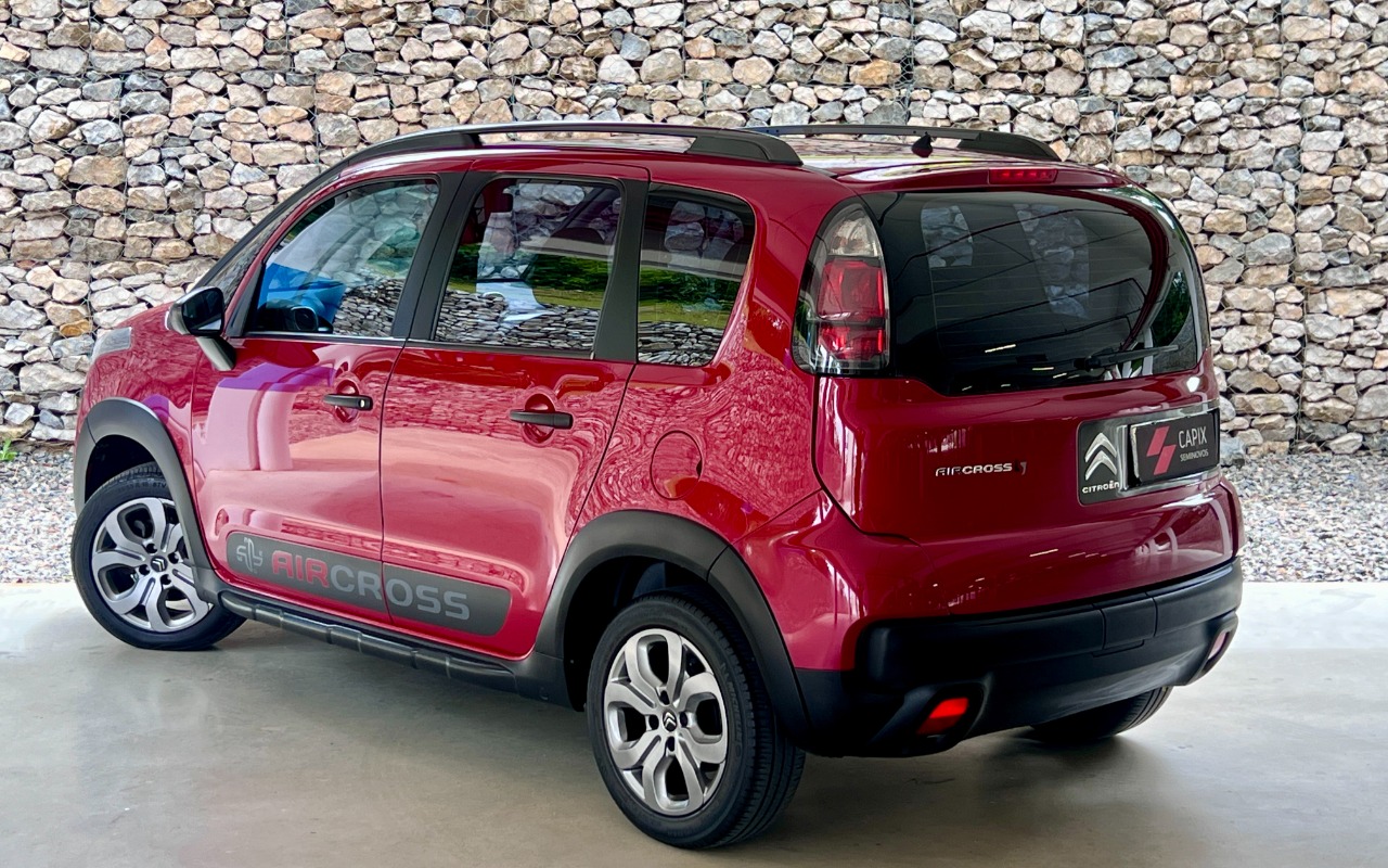 imagem-https://www.socarrao.com.br/sc-vehicle-images-prod/943053/1773870139037-SU1HXzQ2MTAuanBn.jpg