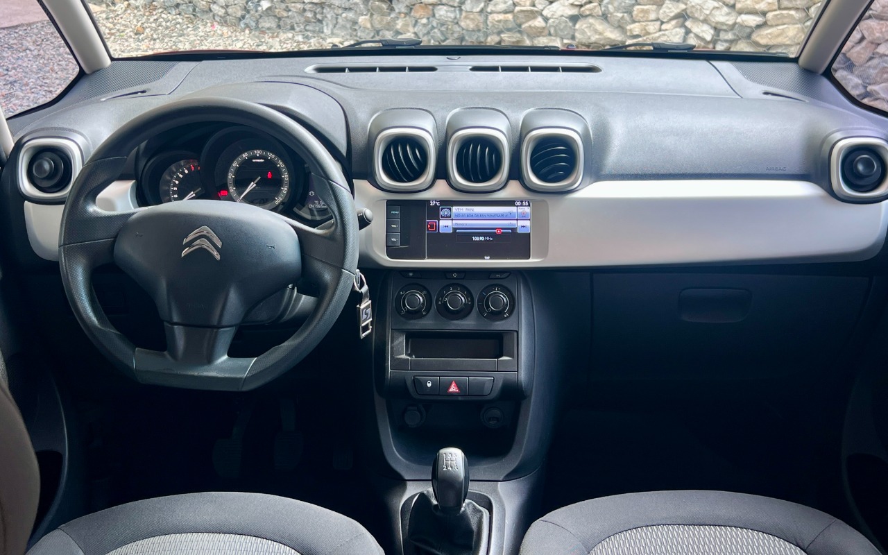 imagem-https://www.socarrao.com.br/sc-vehicle-images-prod/943053/1773870139879-SU1HXzQ2MjcuanBn.jpg