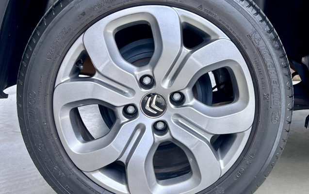 imagem-https://www.socarrao.com.br/sc-vehicle-images-prod/943053/1773870140319-SU1HXzQ2MTcuanBn.jpg
