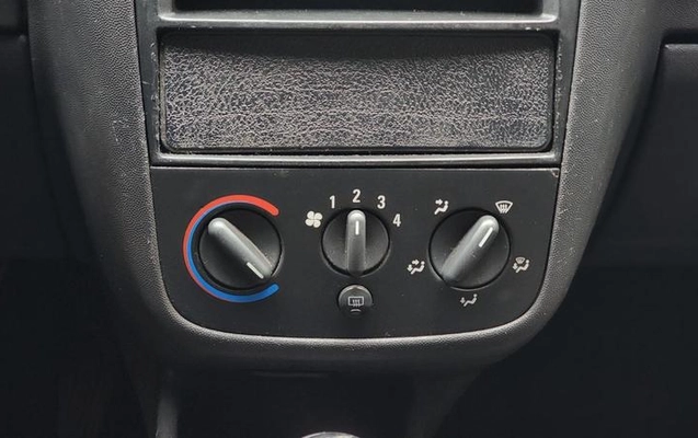 imagem-https://www.socarrao.com.br/sc-vehicle-images-prod/943443/1789395025955-7217517_2_B_886bfcb027.jpeg