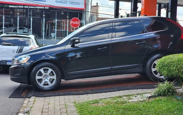 imagem-https://www.socarrao.com.br/sc-vehicle-images-prod/943472/1787661719755-6537337_16_B_9638532cd1.jpeg