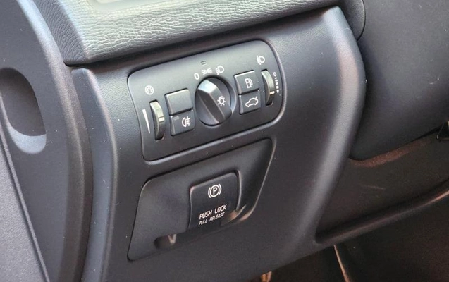 imagem-https://www.socarrao.com.br/sc-vehicle-images-prod/943472/1787661719772-6537337_11_B_4ff06f17d5.jpeg