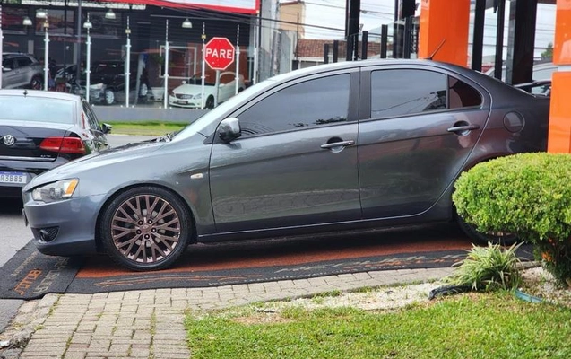 imagem-https://www.socarrao.com.br/sc-vehicle-images-prod/943479/1788633788218-7780326_1_B_415ae2c5f5.jpeg