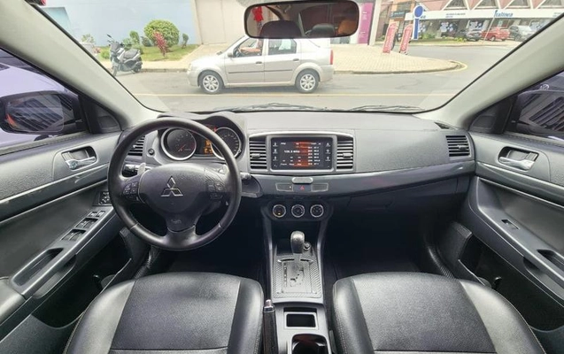 imagem-https://www.socarrao.com.br/sc-vehicle-images-prod/943479/1788633788229-7780326_11_B_8620728ef0.jpeg