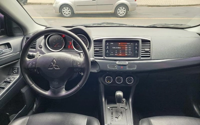 imagem-https://www.socarrao.com.br/sc-vehicle-images-prod/943479/1788633788230-7780326_9_B_9831f1ab84.jpeg