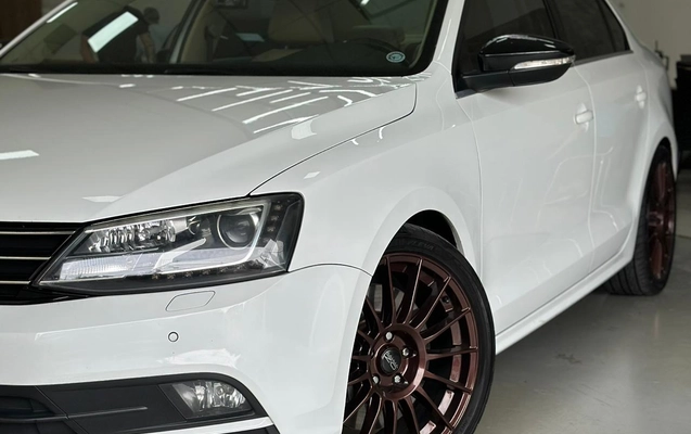 imagem-https://www.socarrao.com.br/sc-vehicle-images-prod/943690/1776256483678-1b206817-6cbf-4db5-b987-04b0254df6e8.jpg