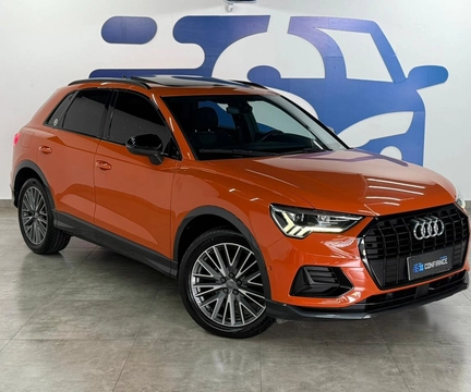Audi Q3 2020 Laranja — foto 1 de 3