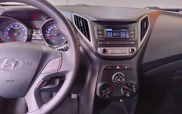 imagem-https://www.socarrao.com.br/sc-vehicle-images-prod/943710/1789579712692-7197860_0_B_9180b6ef77.jpeg