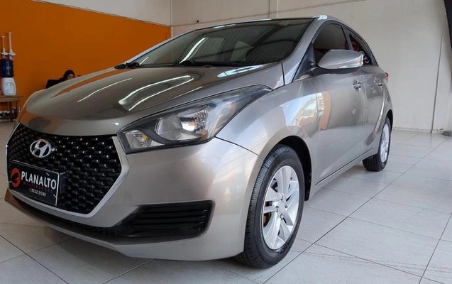 imagem-https://www.socarrao.com.br/sc-vehicle-images-prod/943710/1789579712699-7197860_4_B_d9a51cad85.jpeg