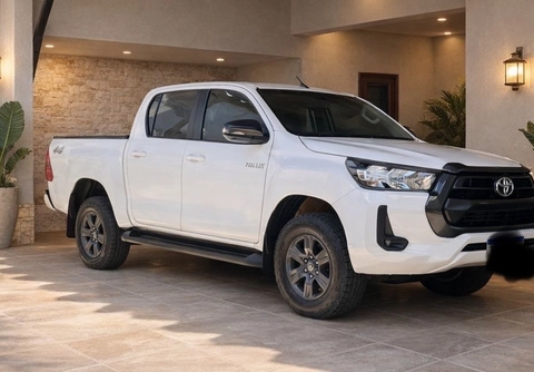 Toyota Hilux 2022 Branco — foto 1 de 3