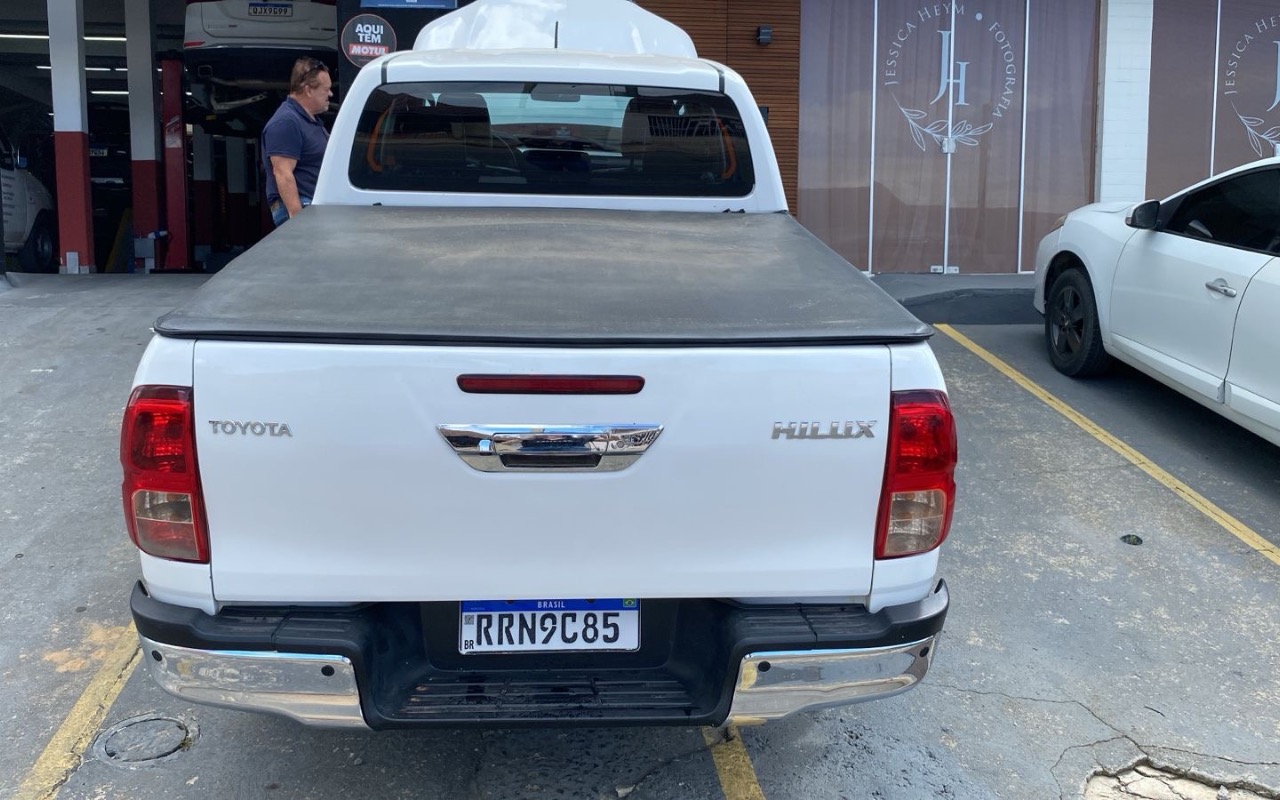 imagem-https://www.socarrao.com.br/sc-vehicle-images-prod/943890/1773927560297-MmIwMGRkZGYtNmQ4Yy00ZThlLTlhMmEtNjFhYzBmN2Y4MzQ3LmpwZWc.jpeg