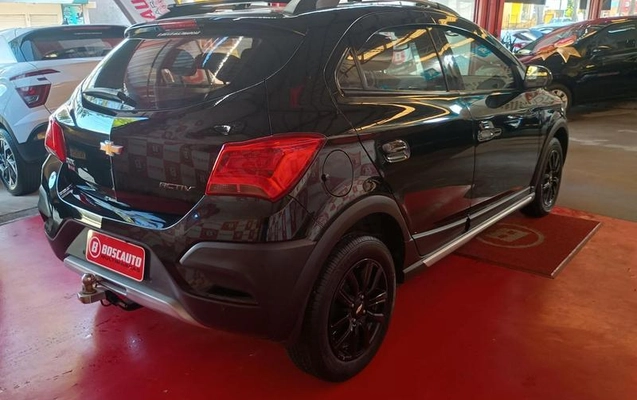 imagem-https://www.socarrao.com.br/sc-vehicle-images-prod/943908/1773927380638-7890886_1_B_5f775a611a.jpeg