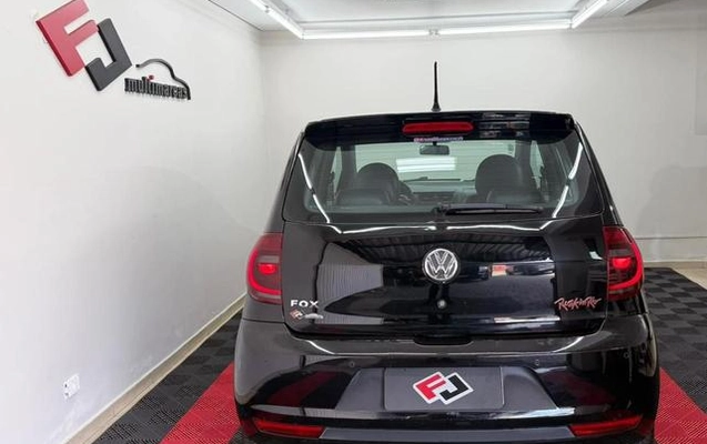 imagem-https://www.socarrao.com.br/sc-vehicle-images-prod/943916/1785510085460-7907527_3_B_1d83372f17.jpeg