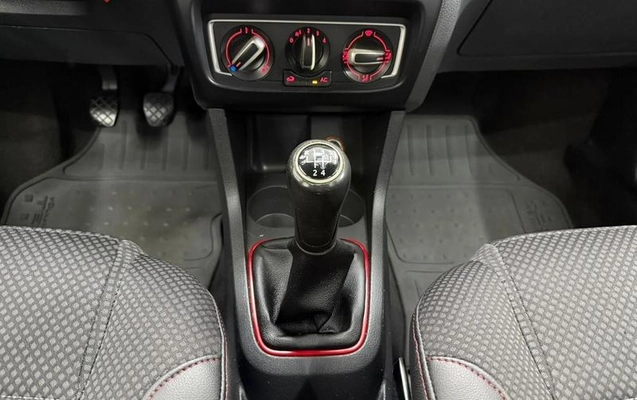 imagem-https://www.socarrao.com.br/sc-vehicle-images-prod/943916/1785510085469-7907527_12_B_e8ed623350.jpeg