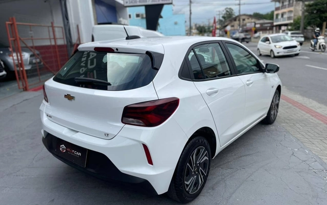 imagem-https://www.socarrao.com.br/sc-vehicle-images-prod/944000/1775573596518-3d5e2f4a0aa343cd8681847d4f1c9e54_1773929511807.jpeg