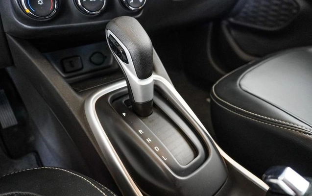 imagem-https://www.socarrao.com.br/sc-vehicle-images-prod/944046/1787600828076-7894663_10_B_d3f4759877.jpeg