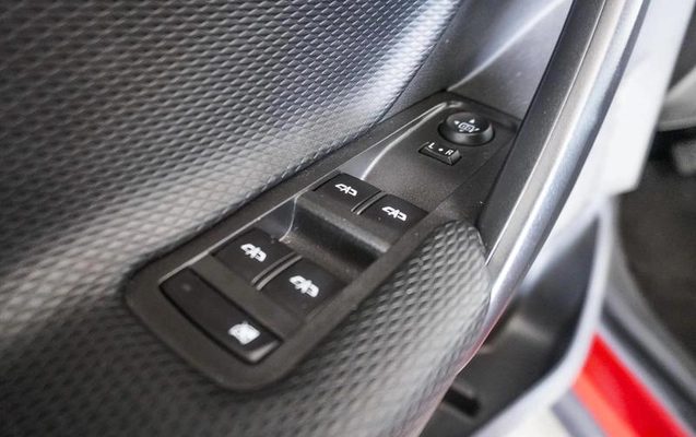 imagem-https://www.socarrao.com.br/sc-vehicle-images-prod/944046/1787600828080-7894663_16_B_865bbbb40d.jpeg