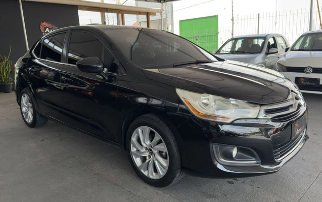 imagem-https://www.socarrao.com.br/sc-vehicle-images-prod/944461/1775044121895-gb-495a5e1.jpg