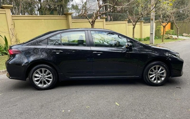 imagem-https://www.socarrao.com.br/sc-vehicle-images-prod/944517/1788636947828-7251006_4_B_9a7d1eff39.jpeg