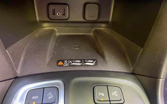 imagem-https://www.socarrao.com.br/sc-vehicle-images-prod/944521/1788636953465-7435392_9_B_baa85d252a.jpeg
