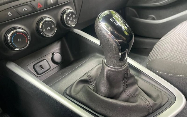 imagem-https://www.socarrao.com.br/sc-vehicle-images-prod/944523/1788636959075-7430544_8_B_0d4c83aba4.jpeg
