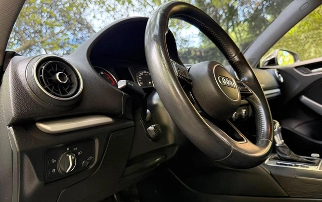 imagem-https://www.socarrao.com.br/sc-vehicle-images-prod/944541/1788636989330-7715462_5_B_64f9bb8a6b.jpeg