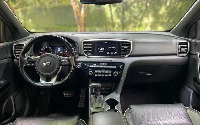 imagem-https://www.socarrao.com.br/sc-vehicle-images-prod/944546/1788636995063-7813986_11_B_9c11f3d0e3.jpeg