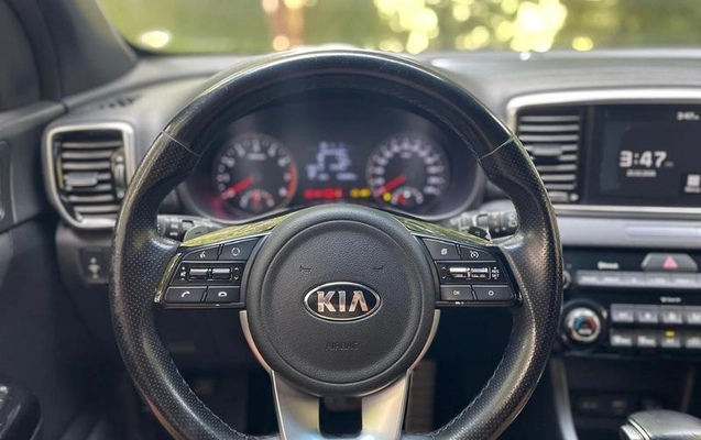 imagem-https://www.socarrao.com.br/sc-vehicle-images-prod/944546/1788636995066-7813986_13_B_0b8ed785f6.jpeg