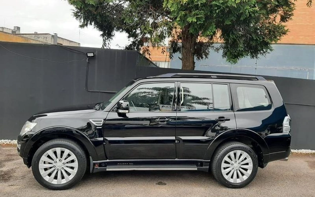 imagem-https://www.socarrao.com.br/sc-vehicle-images-prod/944582/1784915048327-7897921_0_B_971621f9eb.jpeg