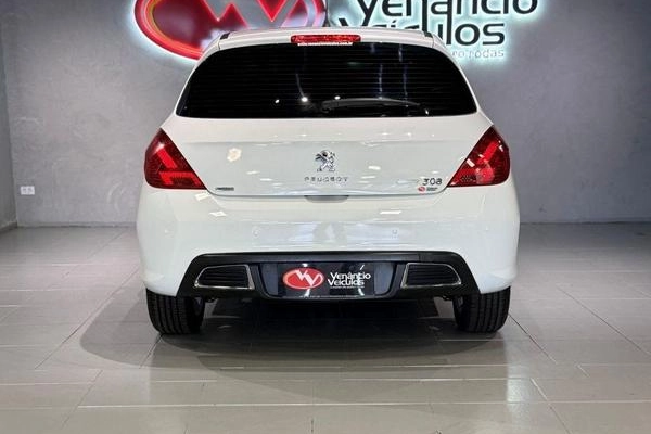 imagem-https://www.socarrao.com.br/sc-vehicle-images-prod/944583/1784052486992-7551982_0_B_a6c363f9b1.jpeg