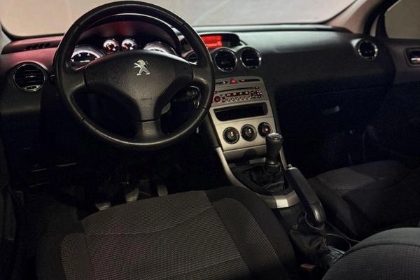 imagem-https://www.socarrao.com.br/sc-vehicle-images-prod/944583/1784052486994-7551982_3_B_b6596615c6.jpeg