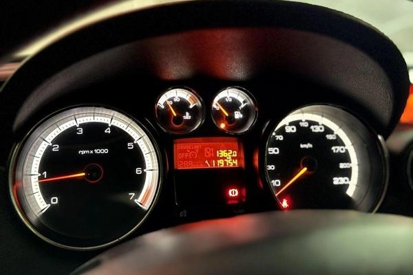 imagem-https://www.socarrao.com.br/sc-vehicle-images-prod/944583/1784052486996-7551982_12_B_404df84f6e.jpeg