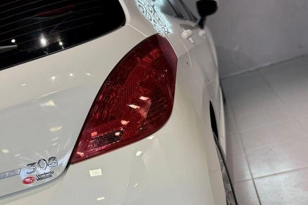 imagem-https://www.socarrao.com.br/sc-vehicle-images-prod/944583/1784052487016-7551982_0_B_049dc4c3a1.jpeg