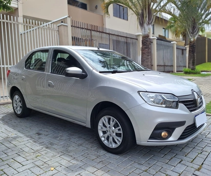Renault Logan 2022 Cinza — foto 1 de 3