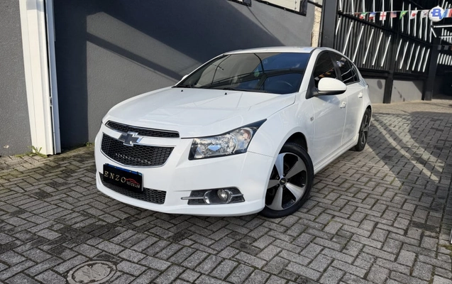imagem-https://www.socarrao.com.br/sc-vehicle-images-prod/945029/1781292706346-vehicle_image_1781292605_2a2ab85cd921b0d0e36ac4de54522b60.jpeg